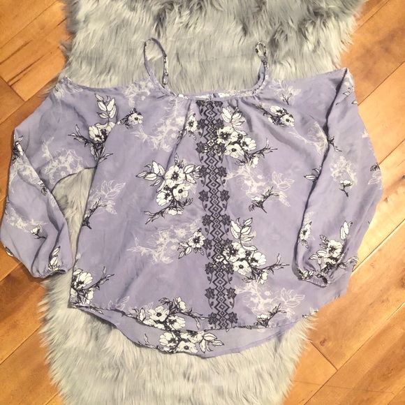 Rewind Tops - Rewind Off The Shoulder Blouse Size Large